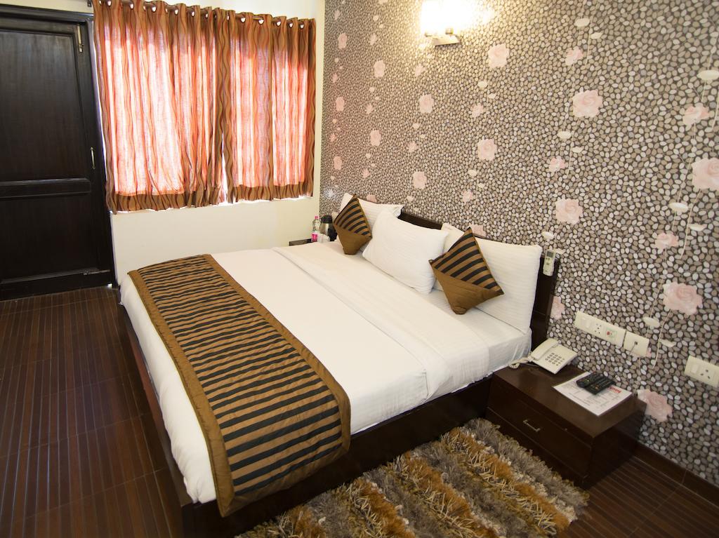 Airport Hotel Jet Inn Suites Нью-Делі Екстер'єр фото