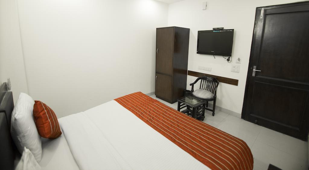 Airport Hotel Jet Inn Suites Нью-Делі Екстер'єр фото